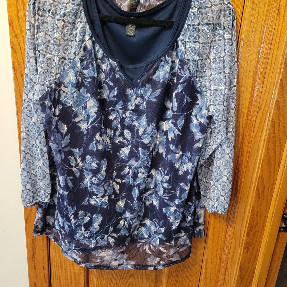 Women's Style & Co layered top size Medium